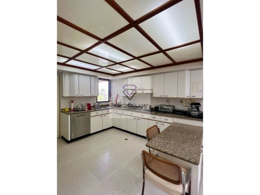 En Venta o Alquiler Apartamento en Los Palos Grandes. Caracas - Chacao - Imagen 13