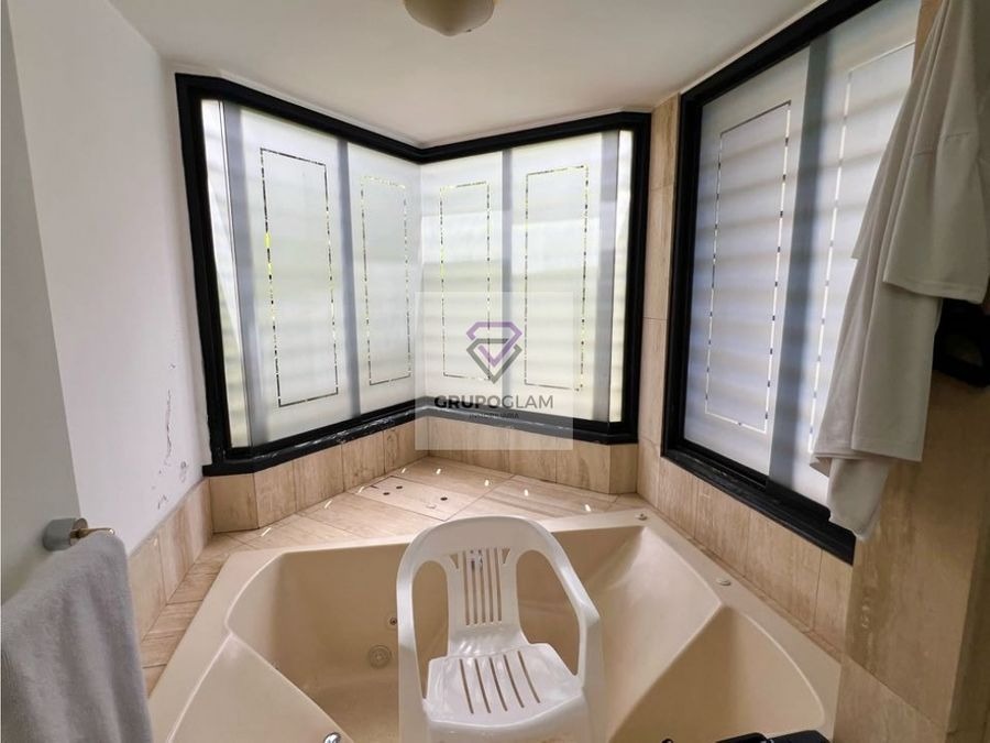 En Venta o Alquiler Apartamento en Los Palos Grandes. Caracas - Chacao - Imagen 20